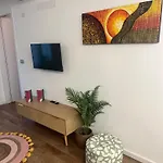 Maddalena Gaslini House شقة